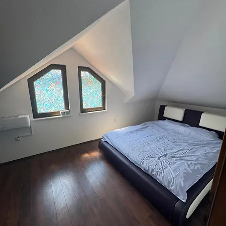 Casa Del *